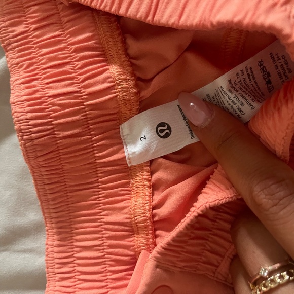 Lululemon tear away joggers - Picture 3 of 4